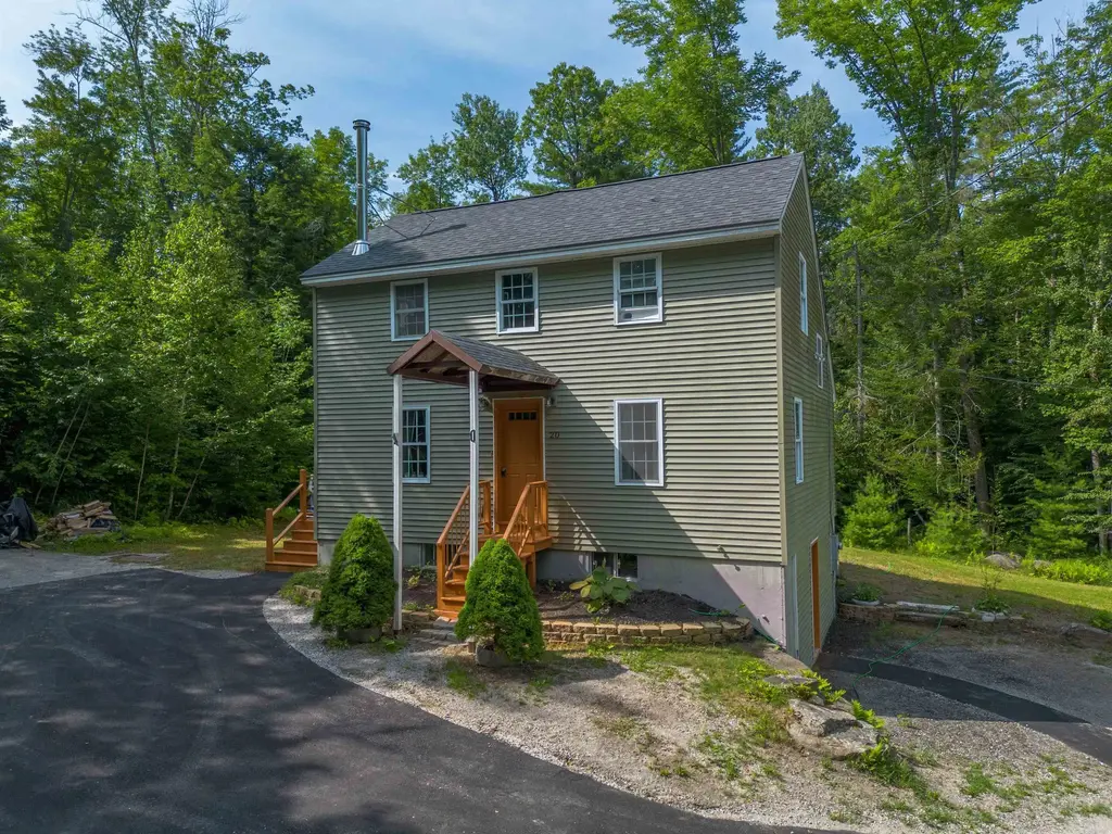 20 Bailey Hill Road, Groton