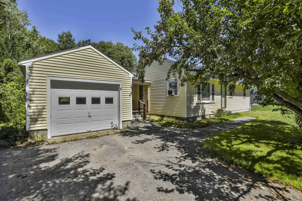 65 Cemetery Street, Concord