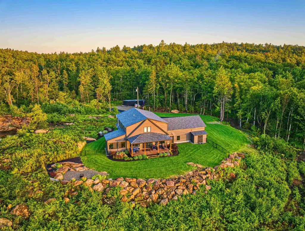 446 Lempster Mountain Road, Washington