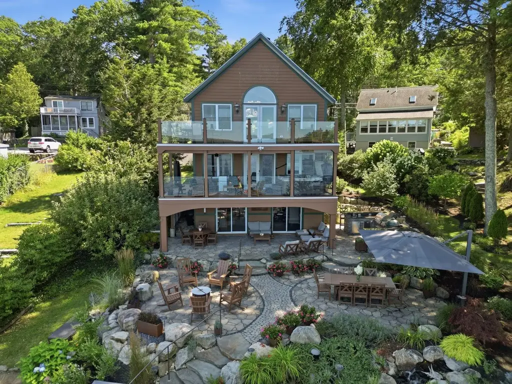 15 Stickney Road, Atkinson
