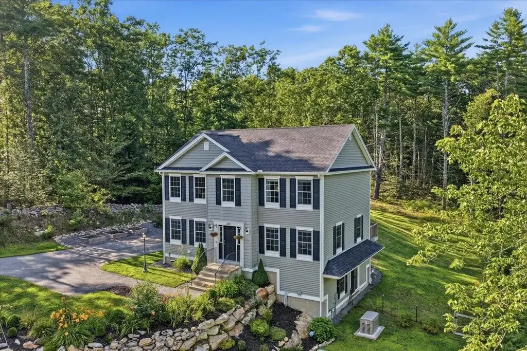 200 Harmony Road, Northwood