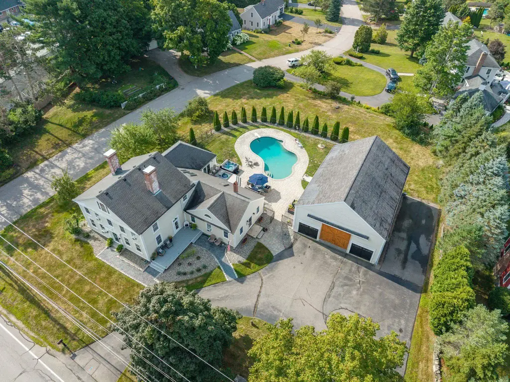 333 Winnacunnet Road, Hampton