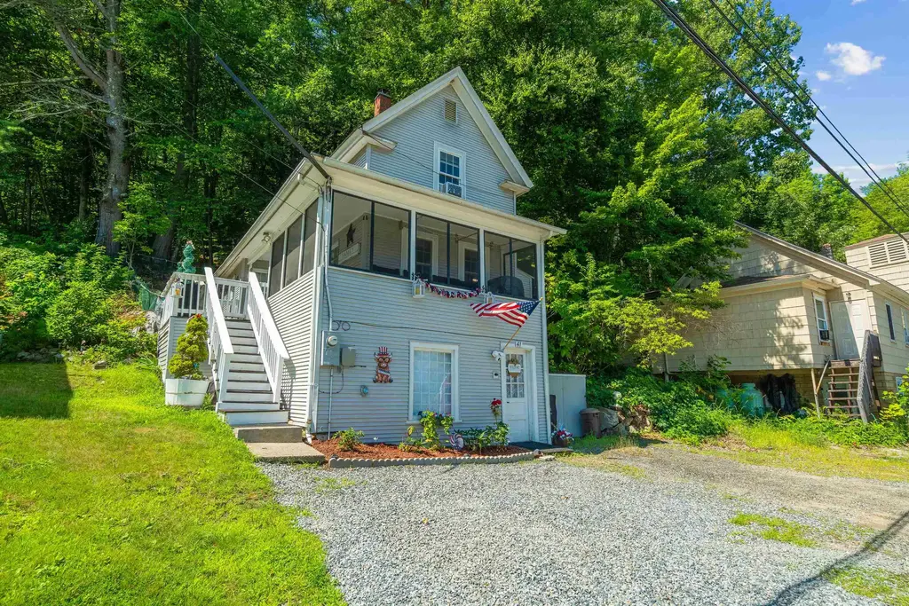 41 Rand Hill Road, Alton