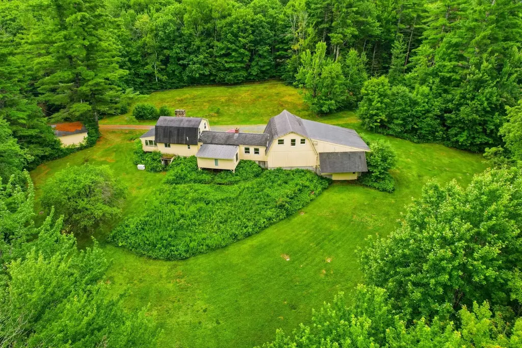 227 Deep Snow Drive, Springfield