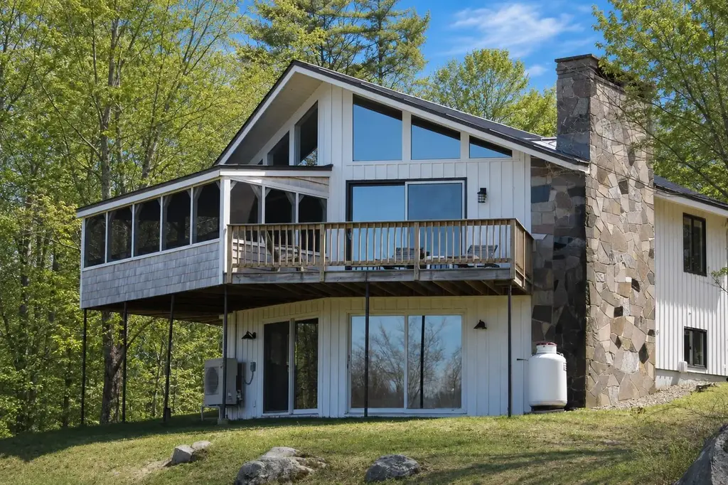 456 Sheridan Road, Moultonborough