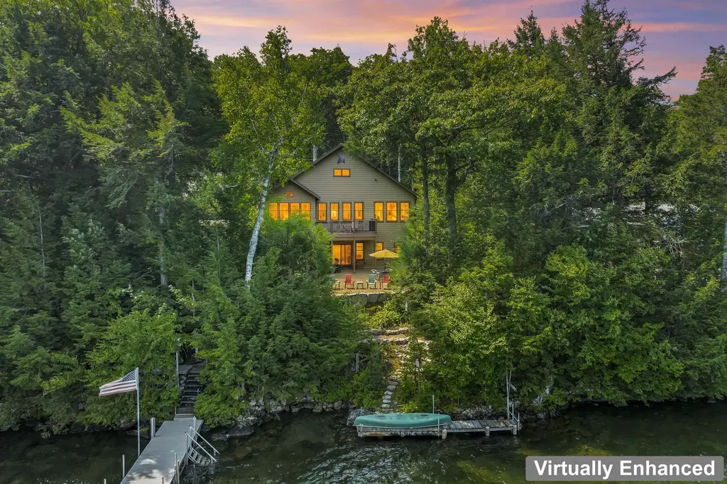 390 S Shore Road, New Durham