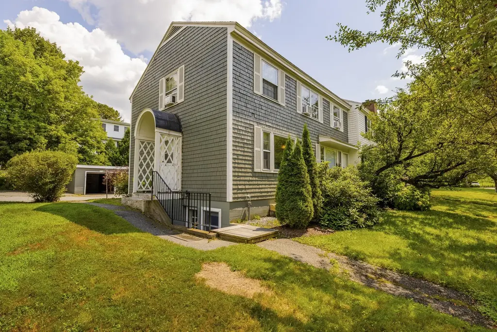 2 Lewin Road, Hanover