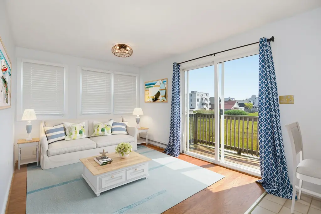 615 Ocean Boulevard, Hampton