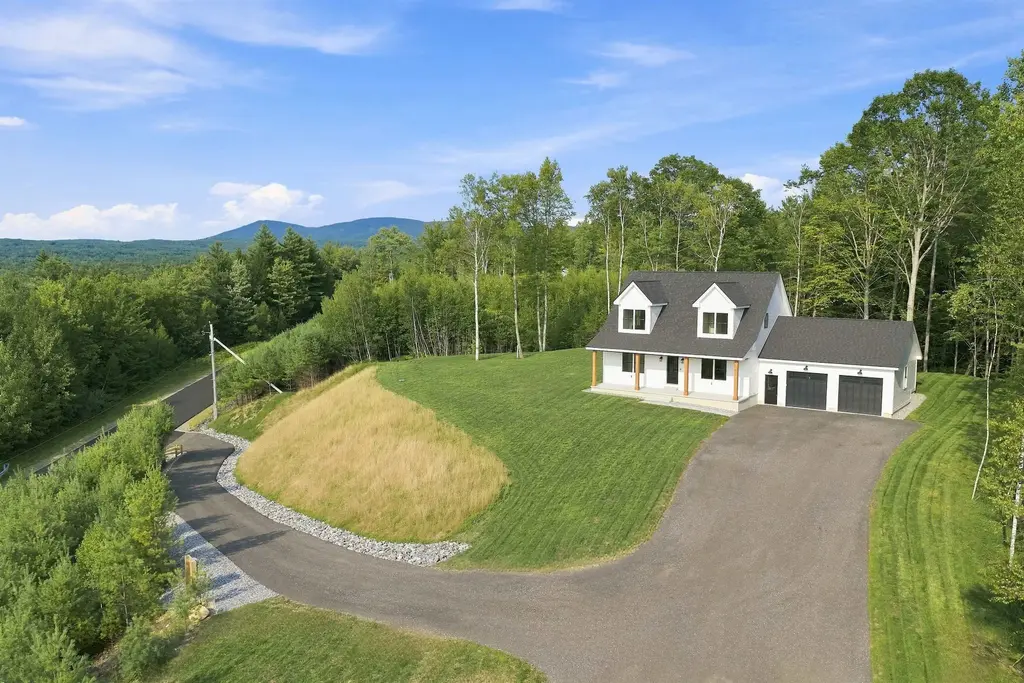 36 Grimstone Drive, Belmont