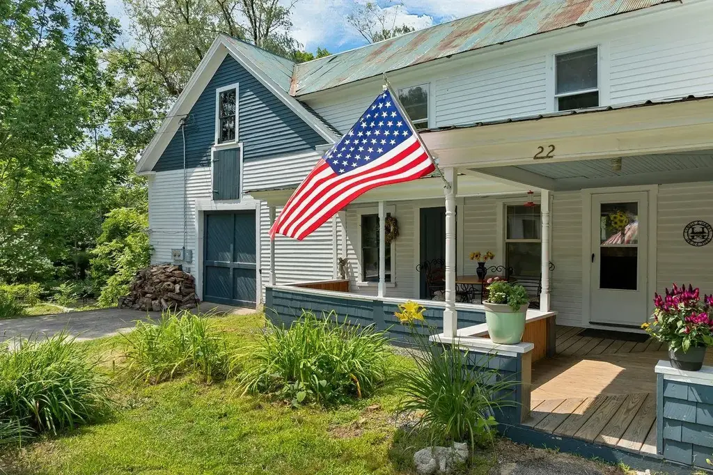 22 East Madison Road, Madison
