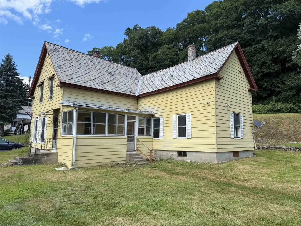 109 Northfield Road, Hinsdale