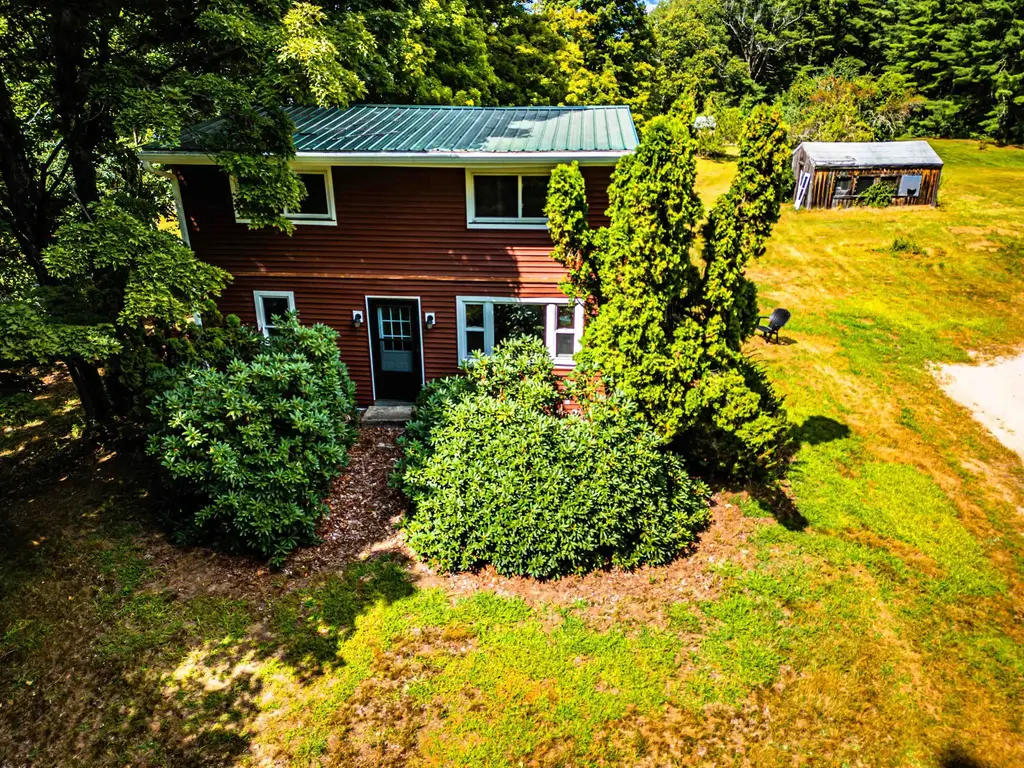 109 Green Road, Raymond