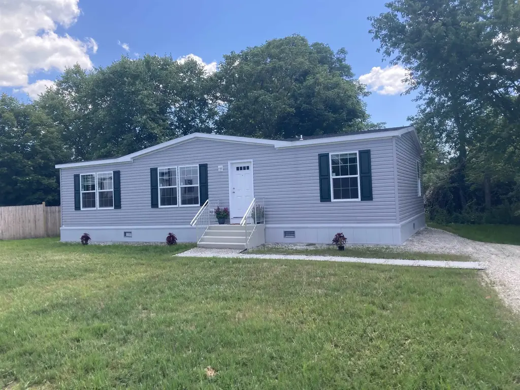 40 School Street, Canaan