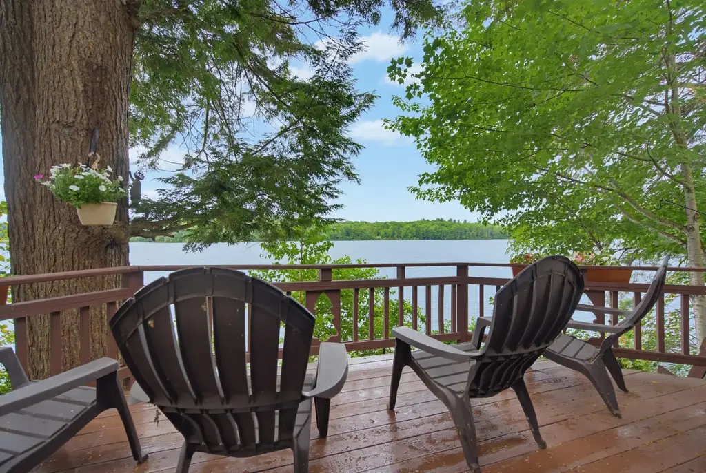 138 County Road, Hillsborough
