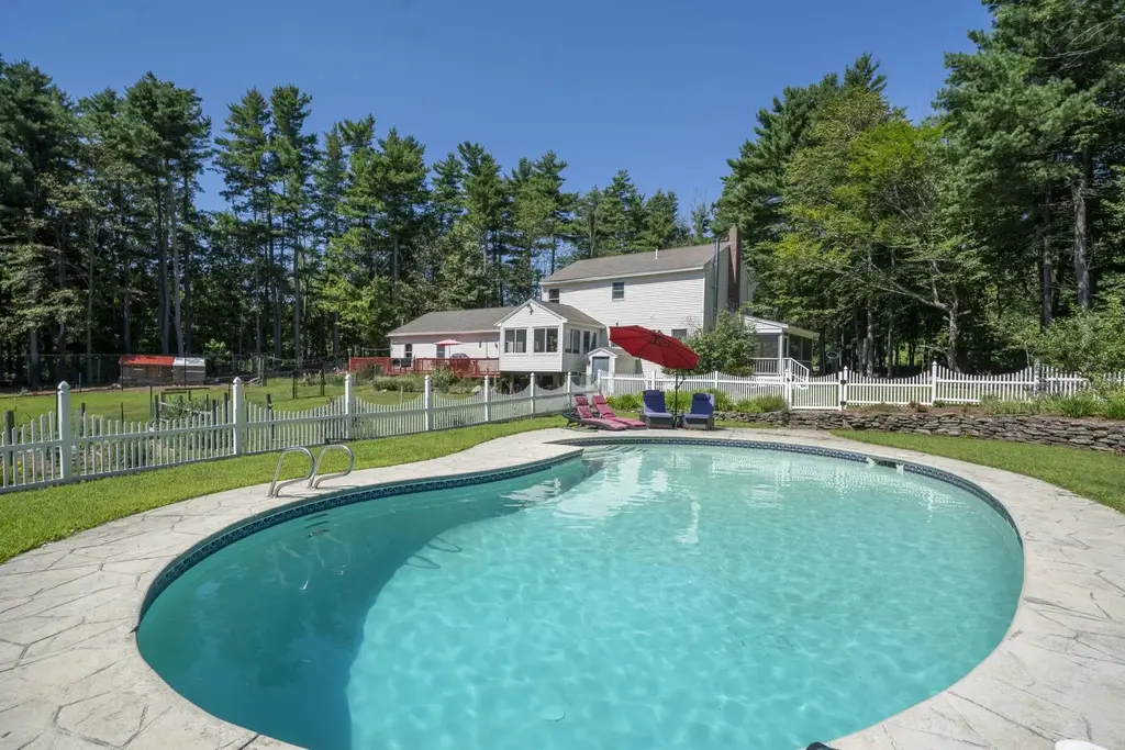 108 Range Road, Northwood