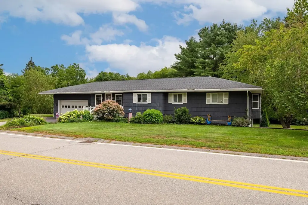 14 Tates Brook Road, Somersworth
