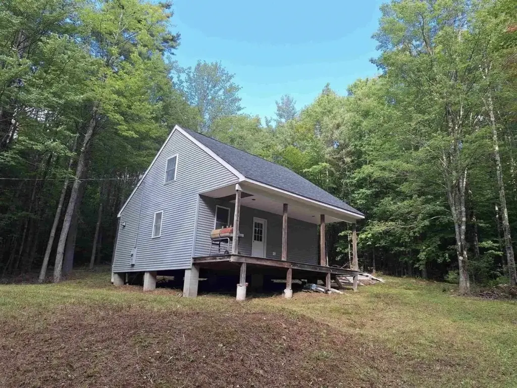 149 Grout Hill Road, Acworth