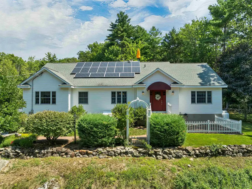 143 Middle Road, Tuftonboro
