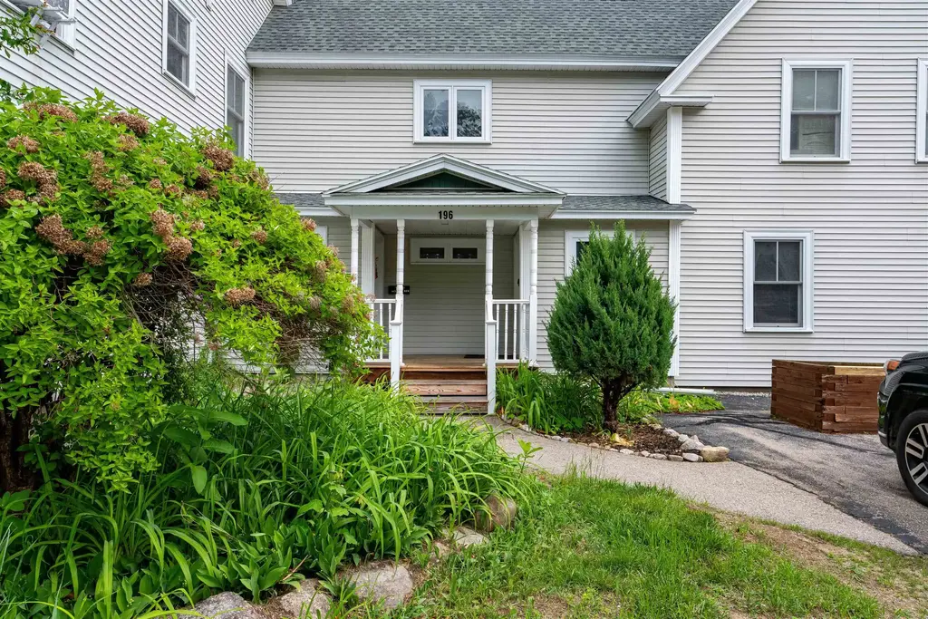 196 E Main Street, Conway