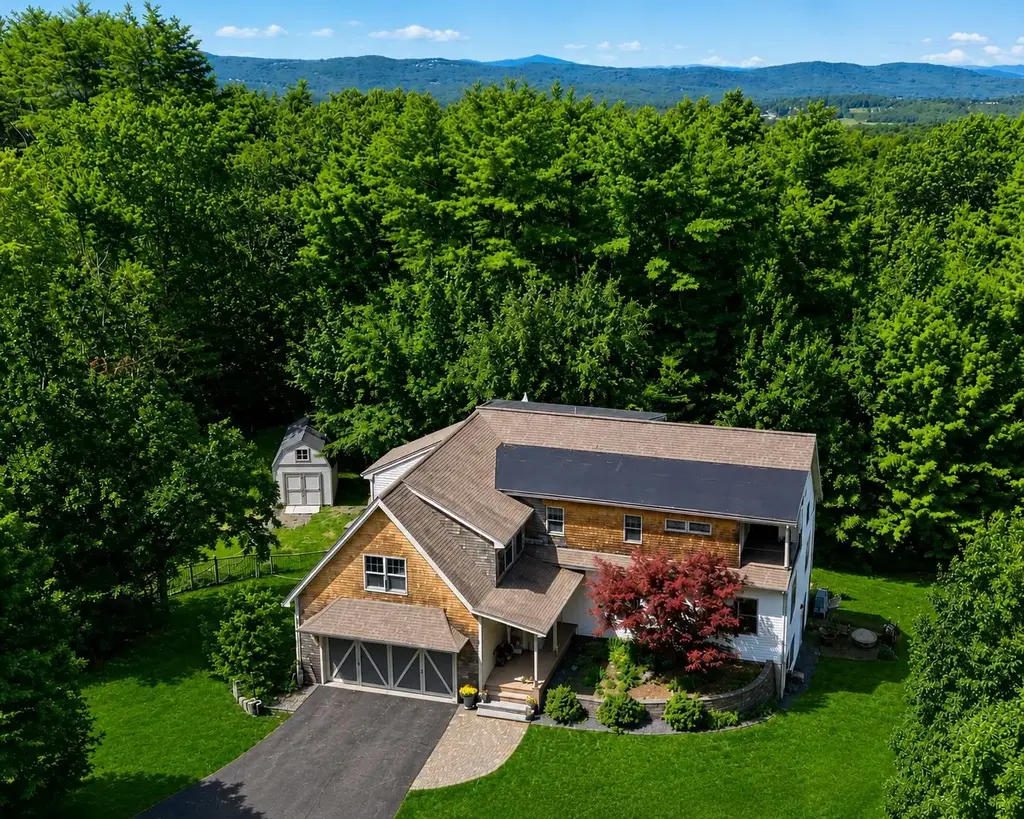 398 Morrill Street, Gilford
