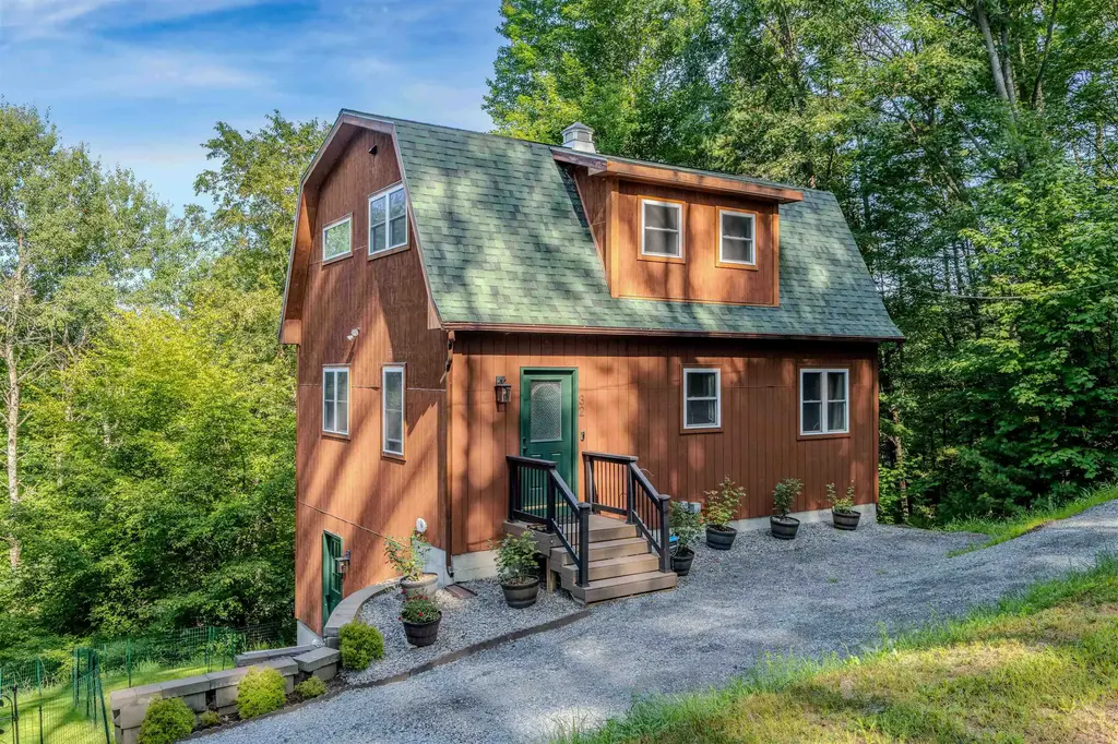 32 Pine Spur Road, Lyman