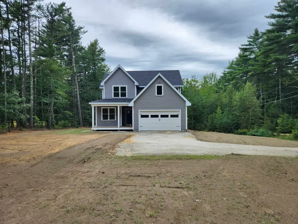 18 Lee Road, Barrington