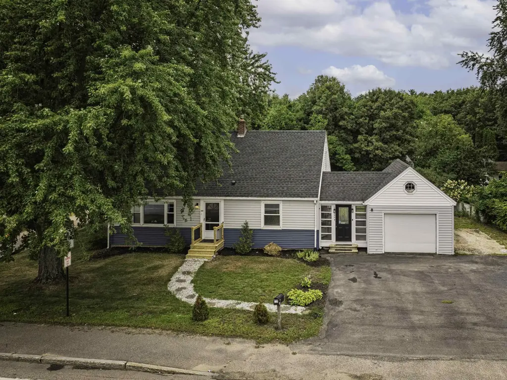 399 High Street, Somersworth