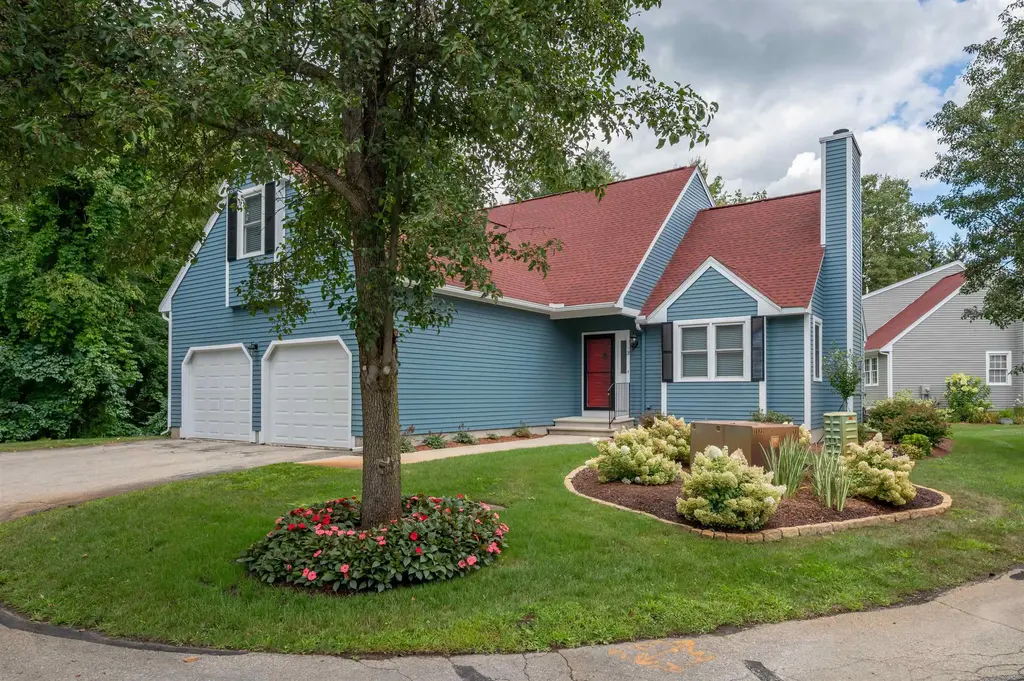 3 Honeysuckle Court, Nashua