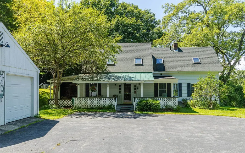 1750 Route 9, Chesterfield