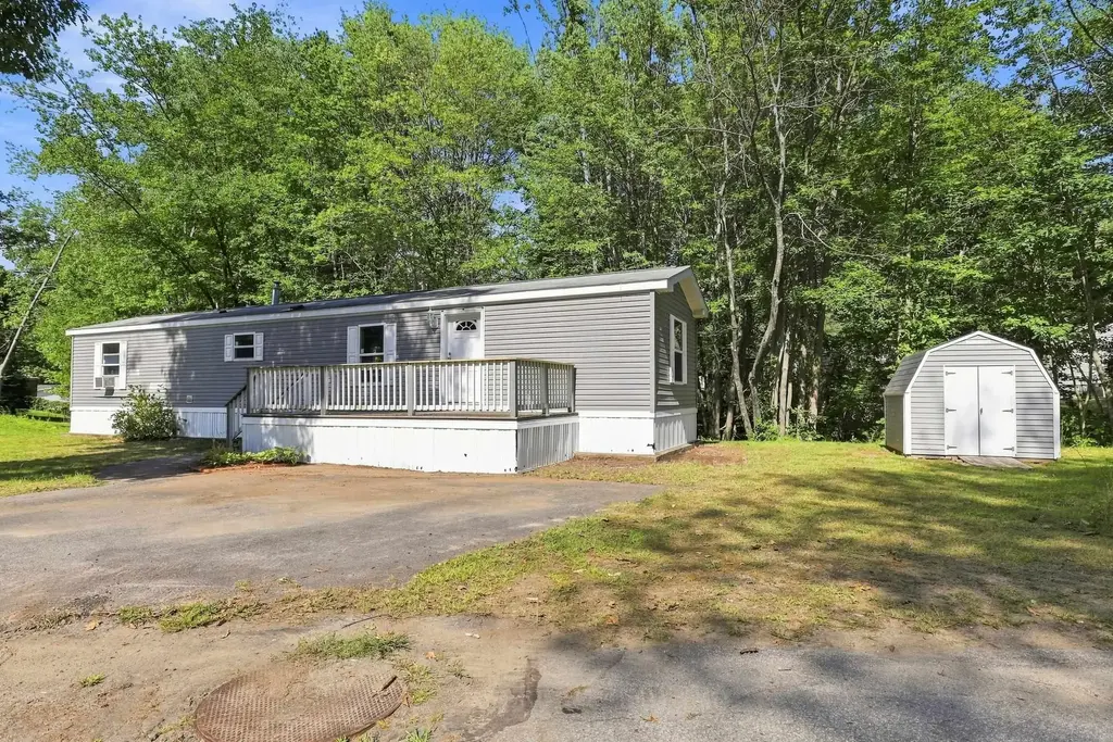 15 Roland Drive, Allenstown