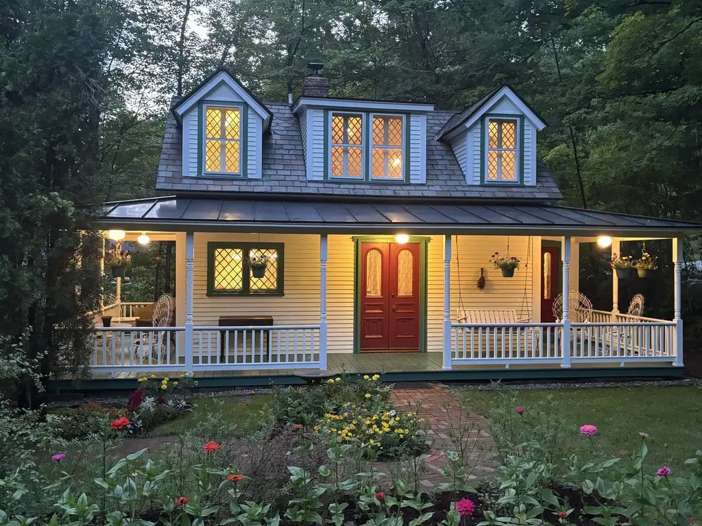 327 Richmond Road, Fitzwilliam