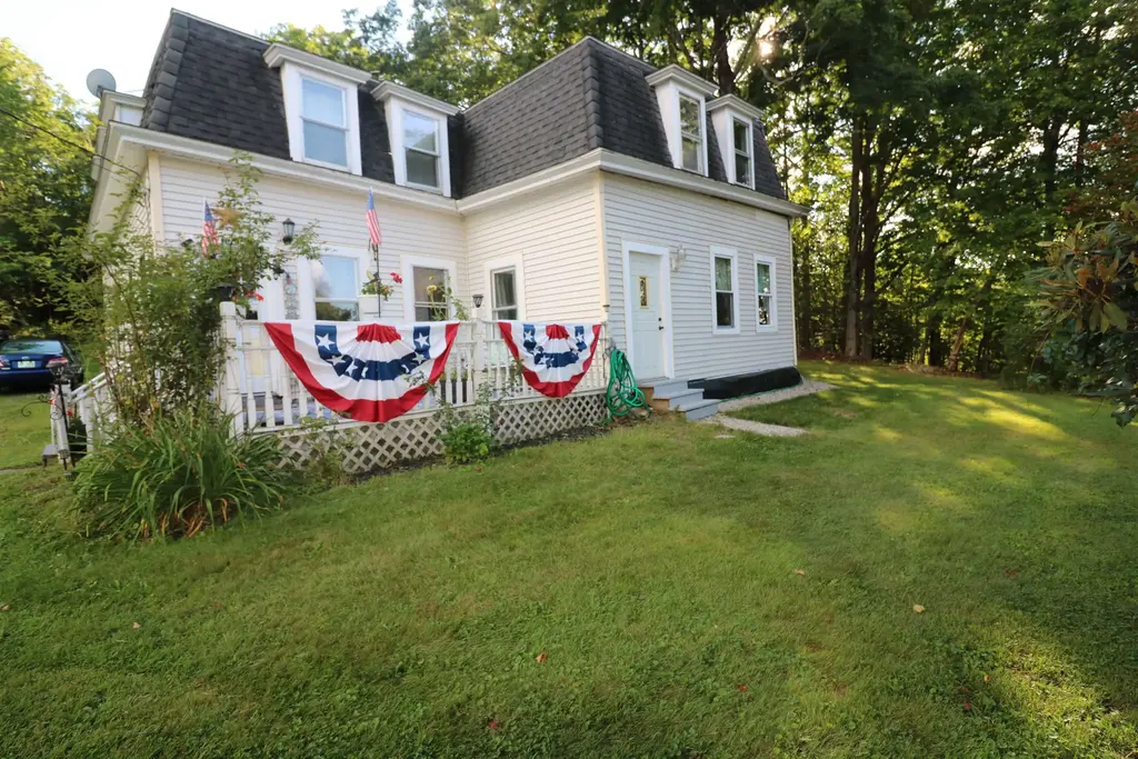 66 E Main Street, Rindge