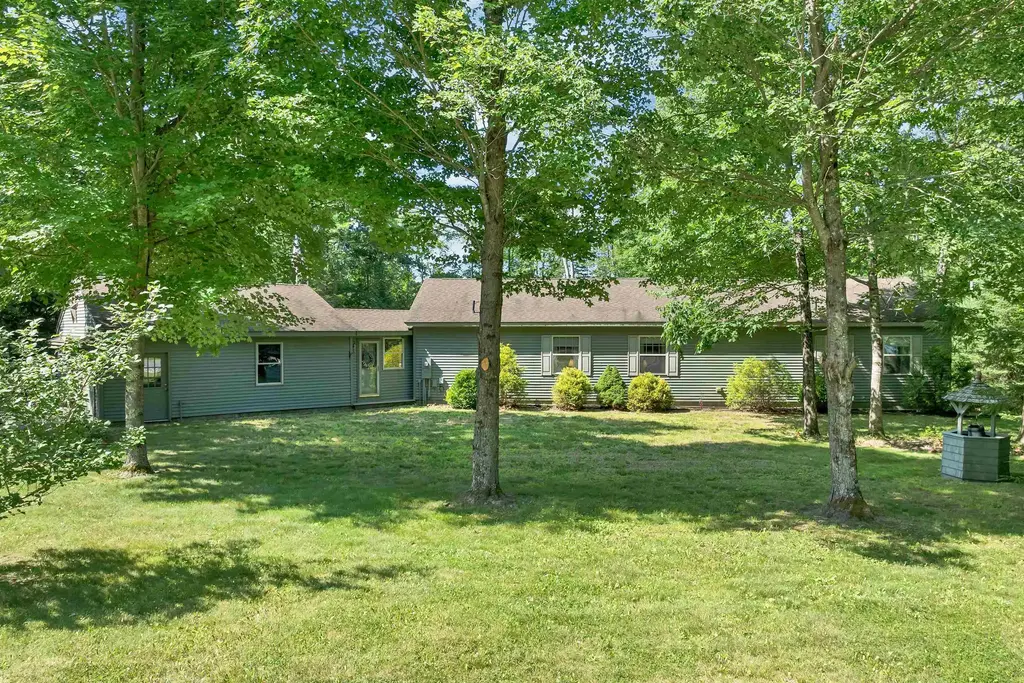 228 Mountain Road, Tuftonboro
