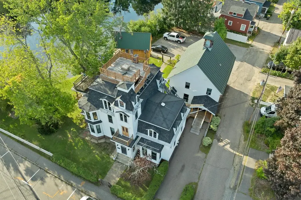 96 Church Street, Laconia