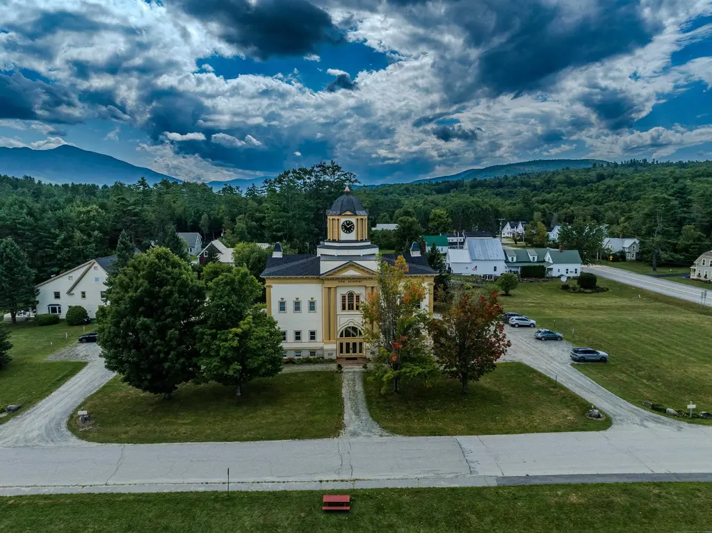 28 Academy Street, Franconia