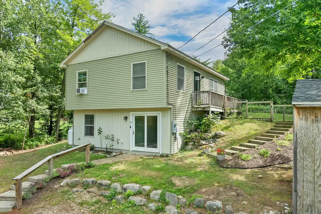 7 Scott Drive, Alton