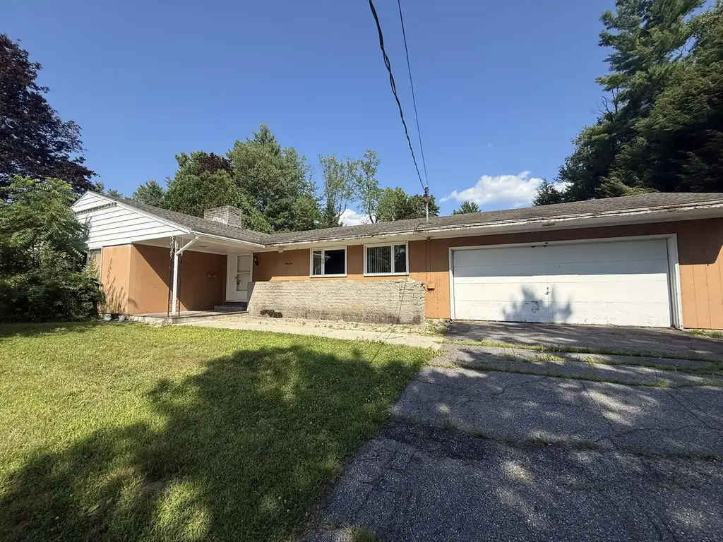62 Ridge Avenue, Claremont