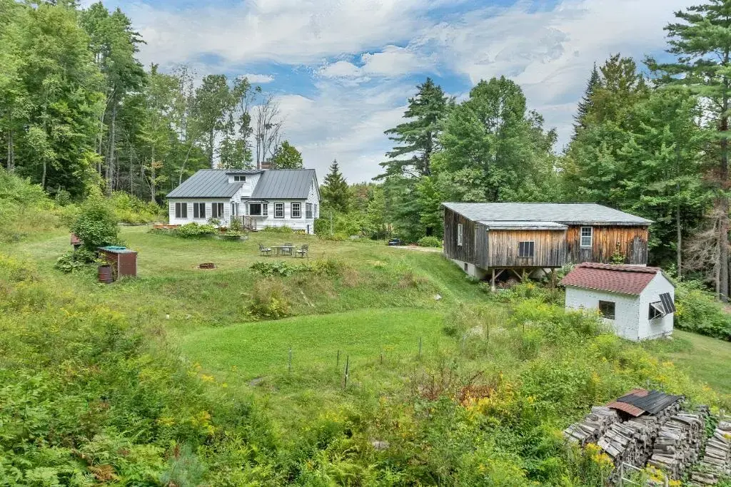 533 Ellsworth Hill Road, Campton