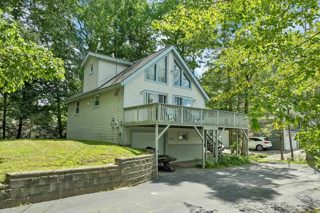 105 Glen Forest Drive, Moultonborough