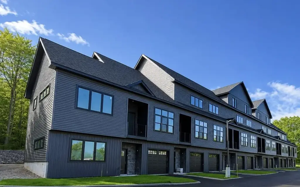 12 Cobblestone Court, Laconia