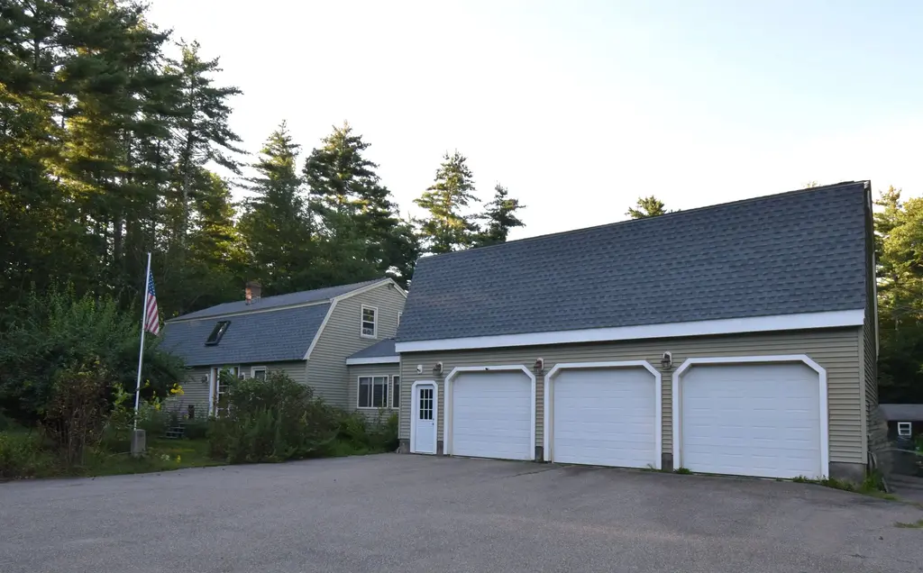 287 Middle Road, Brentwood