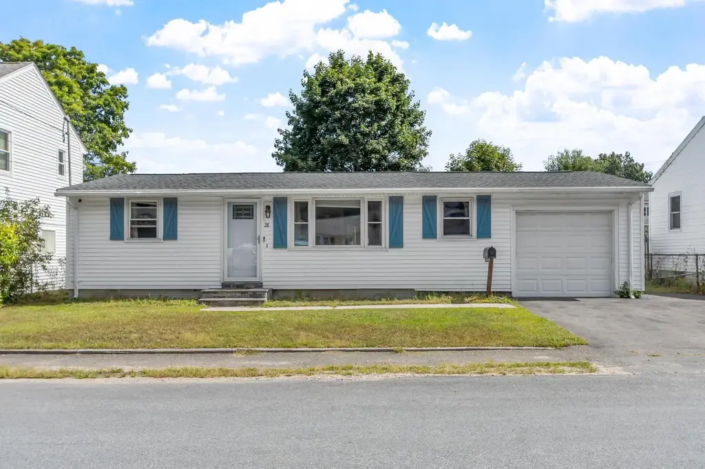 28 Houde Street, Nashua