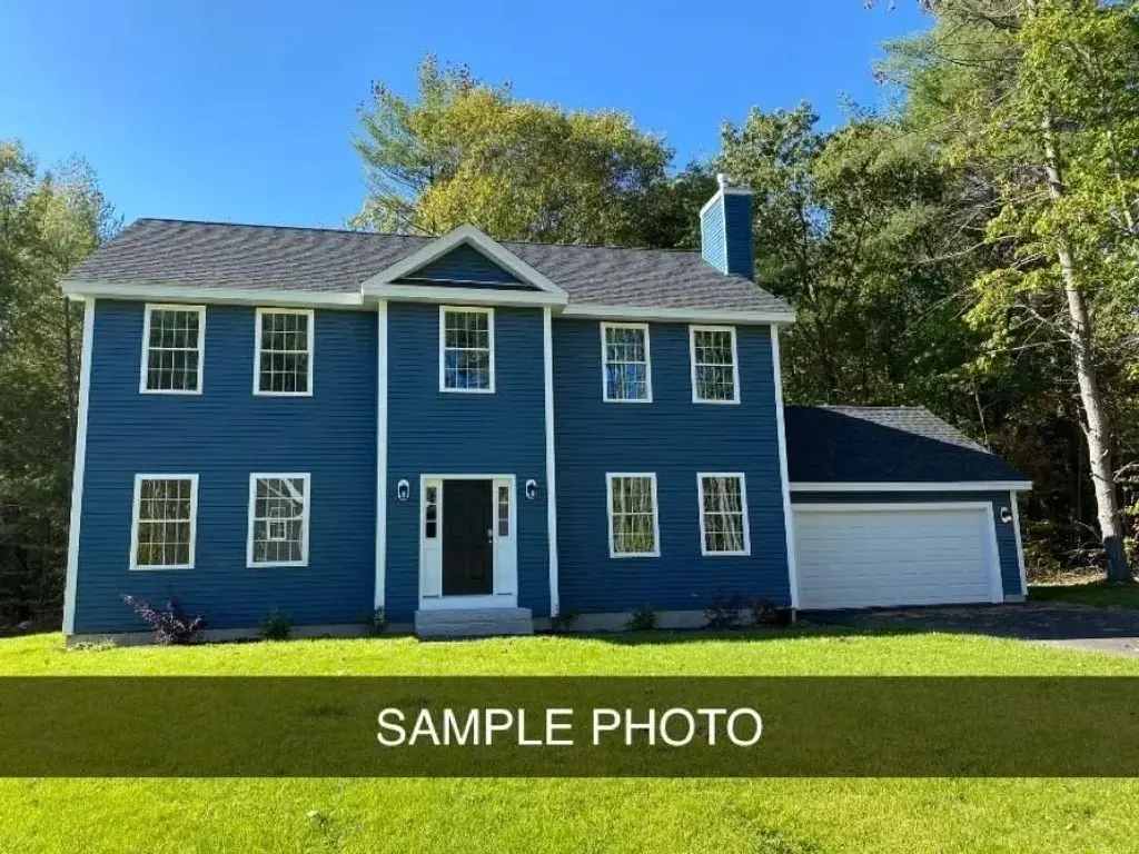 10 Beech Hill Road, Weare