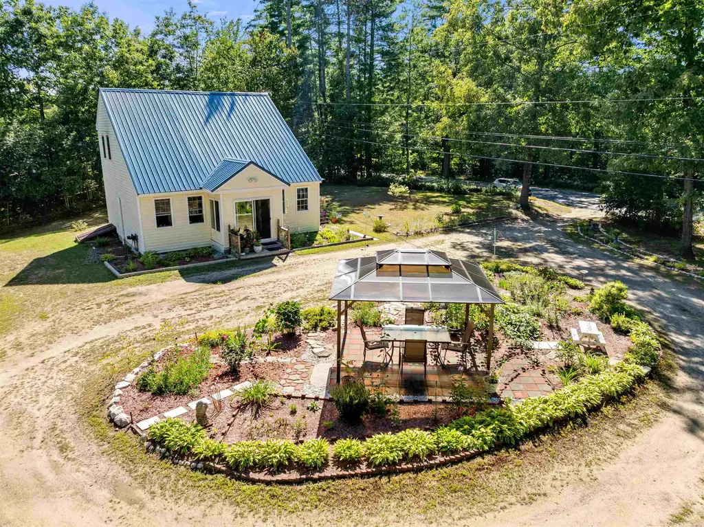 849 Nh Route 132, New Hampton