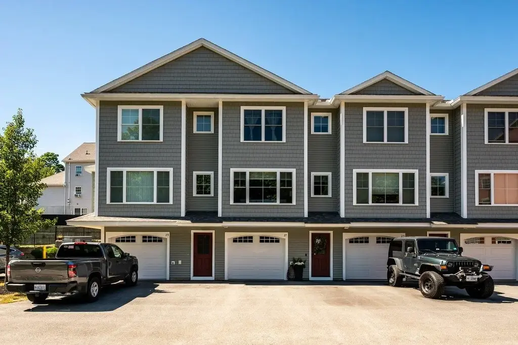 27 Fownes Mill Court, Rochester