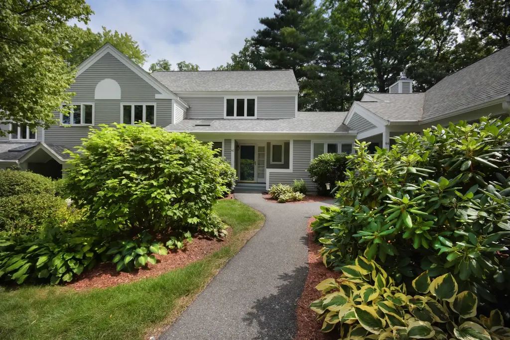 42 Dogwood Drive, Nashua