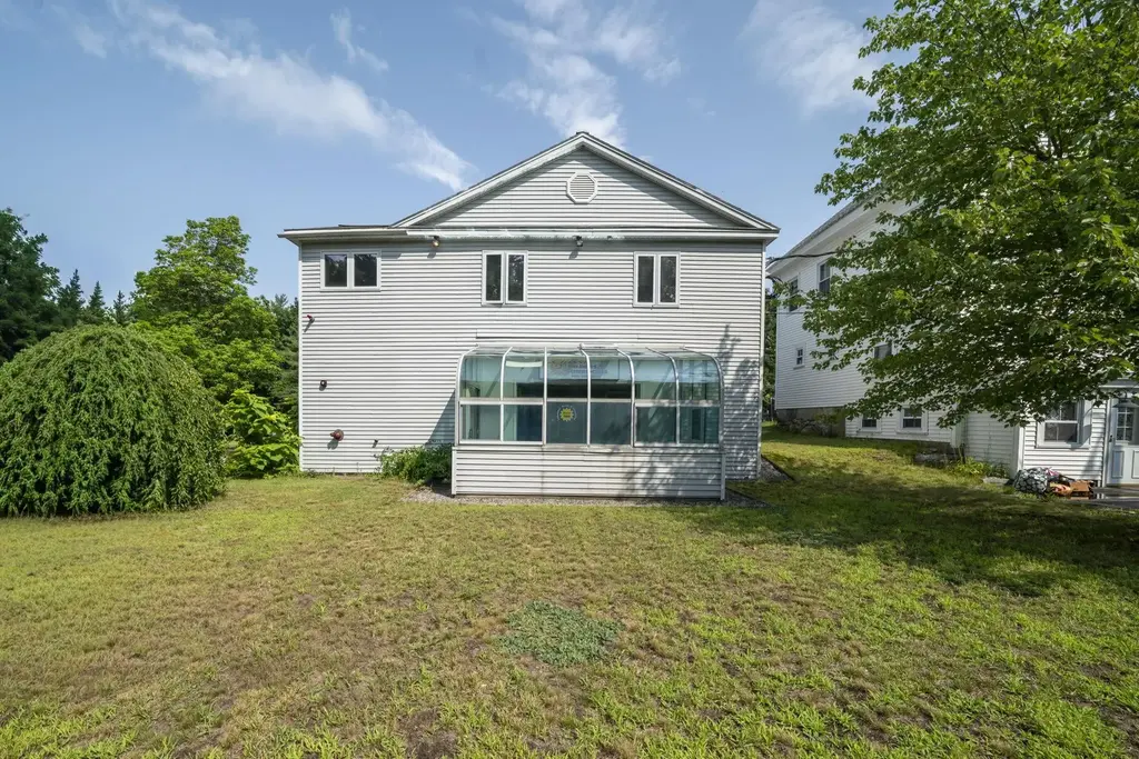 12 Pleasant Street, Goffstown