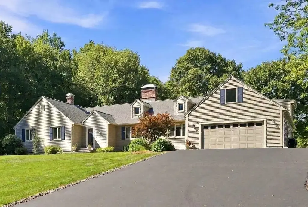 9 Audley Divide, Bow