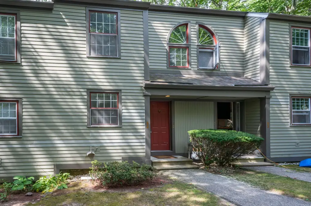 1465 Hooksett Road, Hooksett