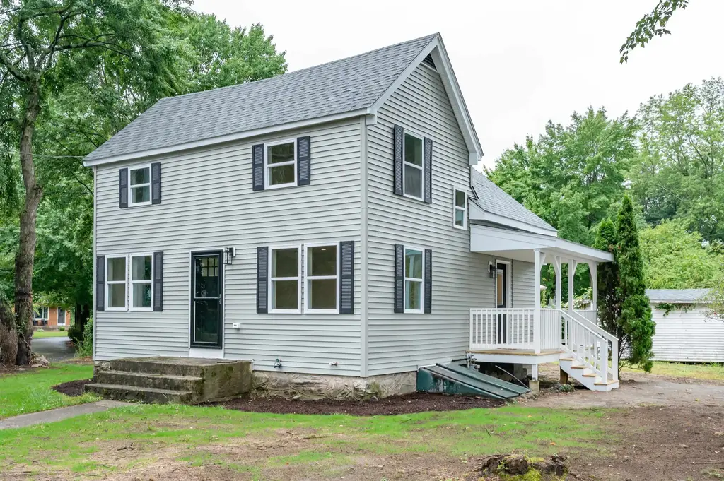 193 East Dunstable Road, Nashua